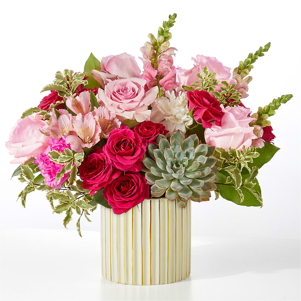 Magenta Musings Bouquet – ELIZABETH'S BLUE GARDEN LLC, Raritan NJ