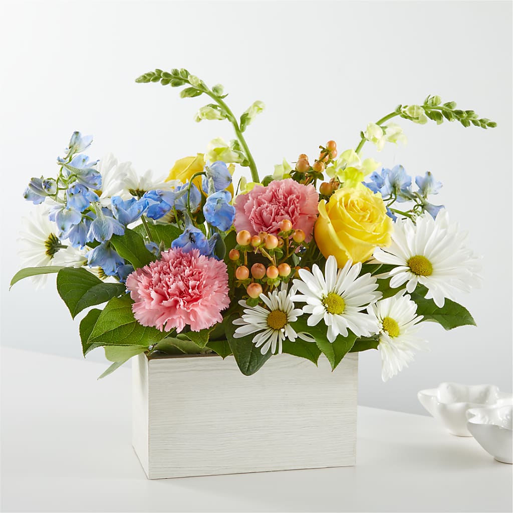 Sun Salutation Box Bouquet – ELIZABETH'S BLUE GARDEN LLC, Raritan NJ