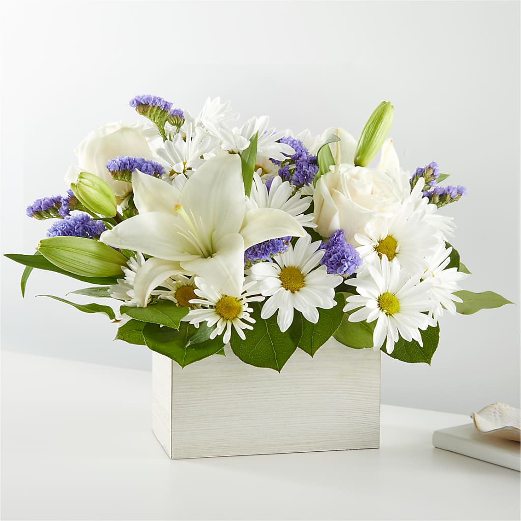 Beyond Blue Box Bouquet – ELIZABETH'S BLUE GARDEN LLC, Raritan NJ