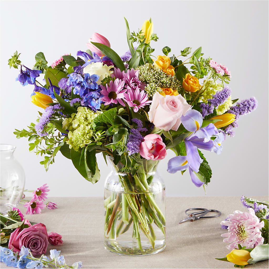 Pastel Tradition - A Florist Original – ELIZABETH'S BLUE GARDEN LLC, Raritan NJ