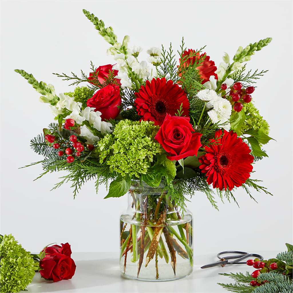 Merry Moment Bouquet – A Florist Original – ELIZABETH'S BLUE GARDEN LLC, Raritan NJ