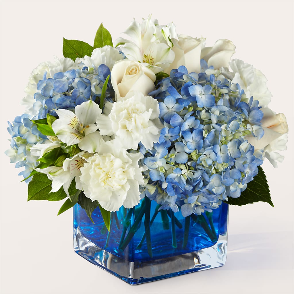 Soothing Waters Bouquet – ELIZABETH'S BLUE GARDEN LLC, Raritan NJ