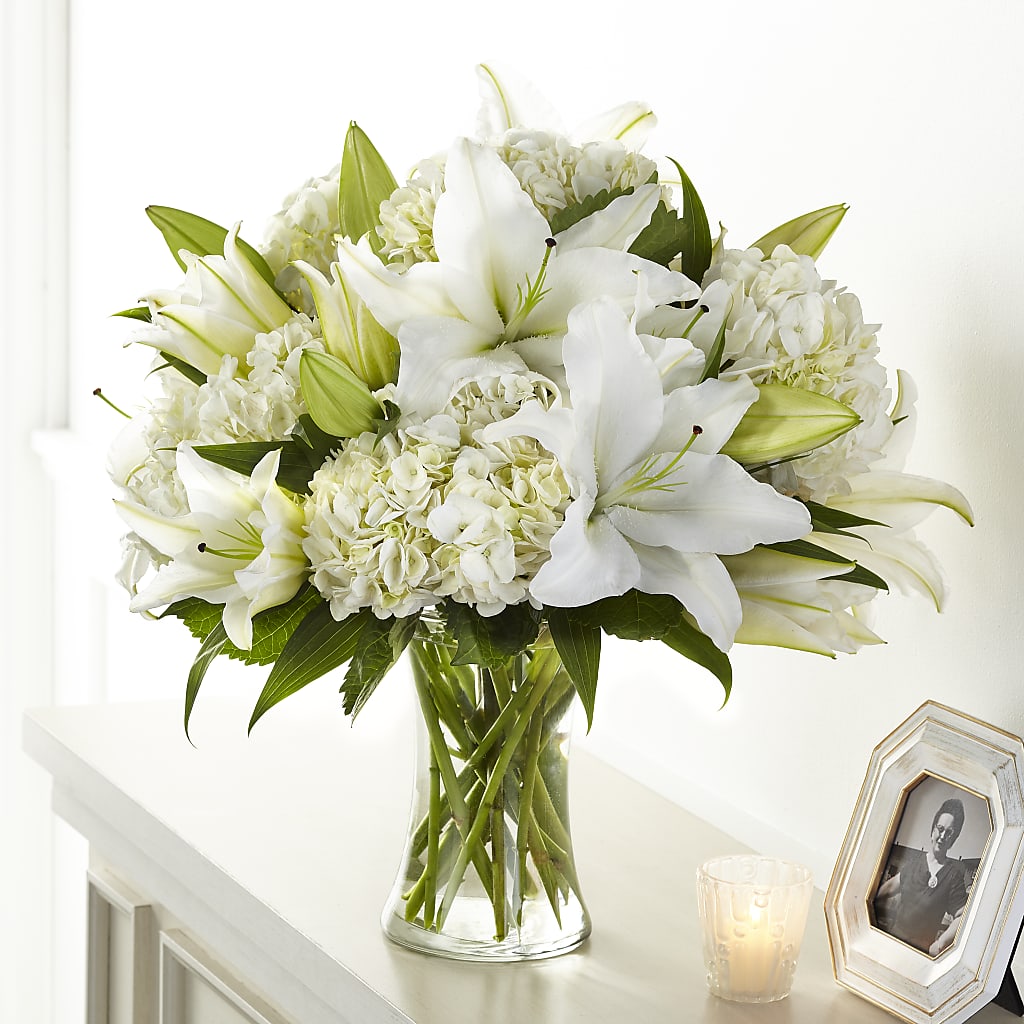 Compassionate Lily Bouquet – ELIZABETH'S BLUE GARDEN LLC, Raritan NJ