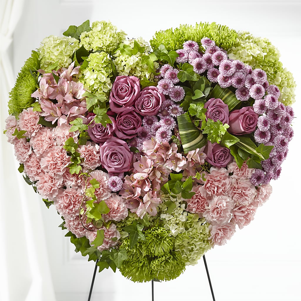 Heartwarming Standing Heart – ELIZABETH'S BLUE GARDEN LLC, Raritan NJ