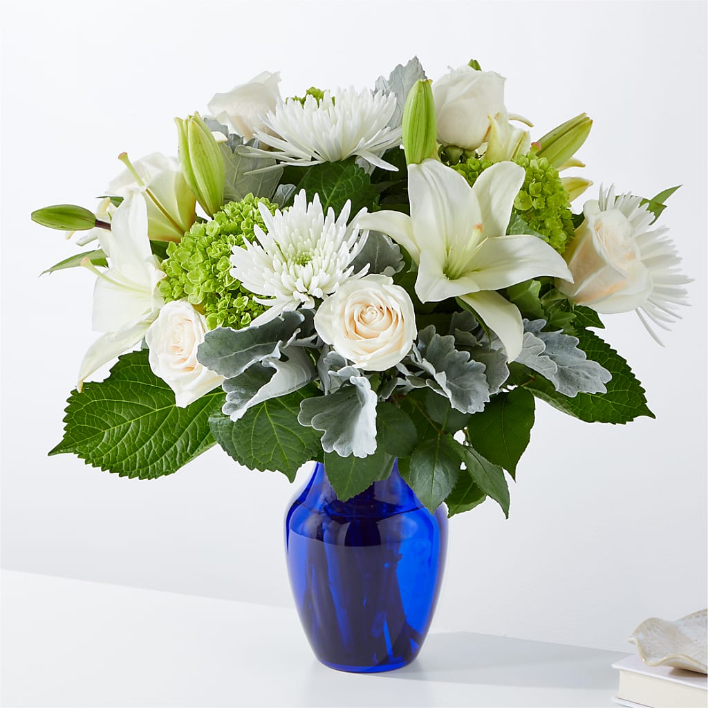 Snowy Dreams Bouquet – ELIZABETH'S BLUE GARDEN LLC, Raritan NJ