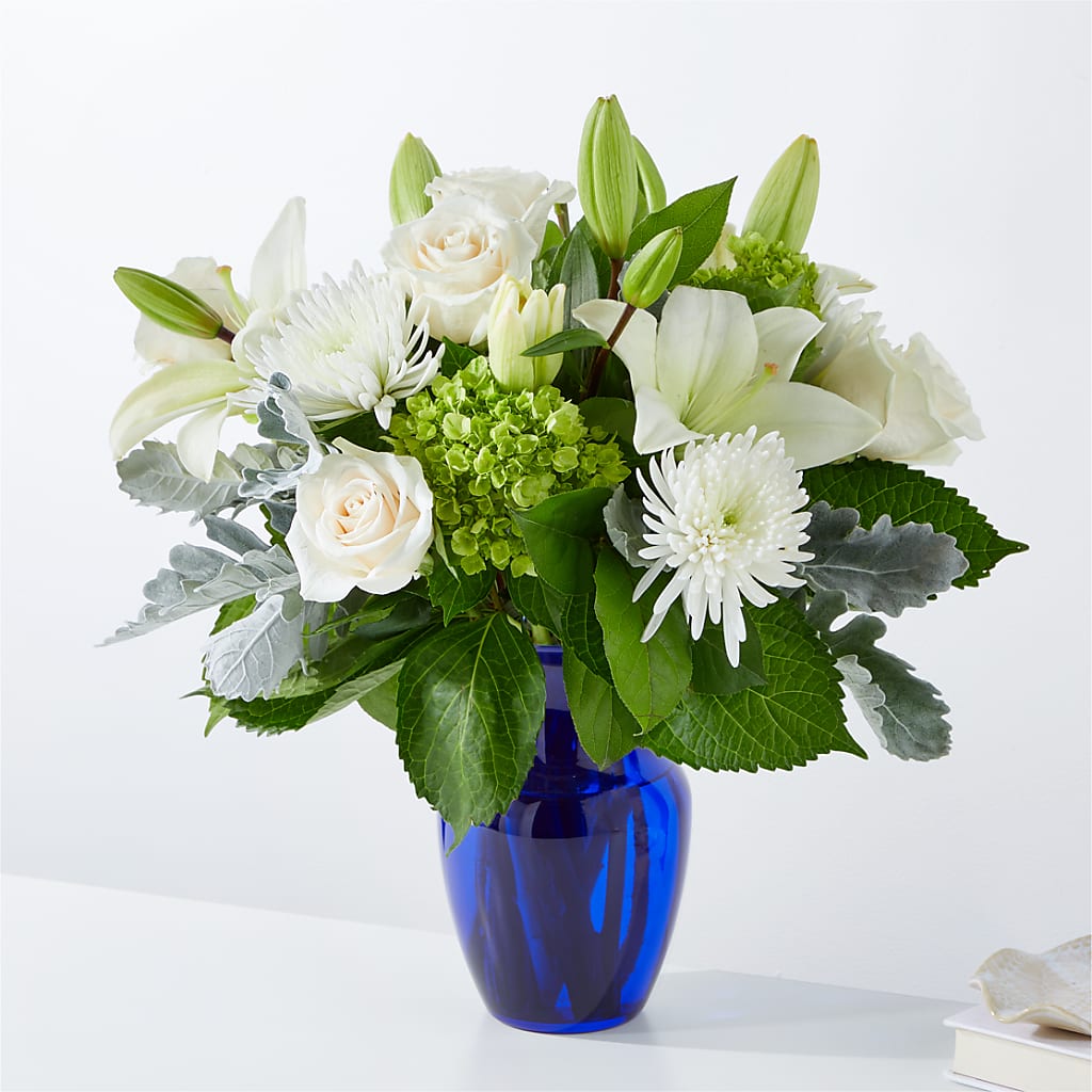 Snowy Dreams Bouquet – ELIZABETH'S BLUE GARDEN LLC, Raritan NJ