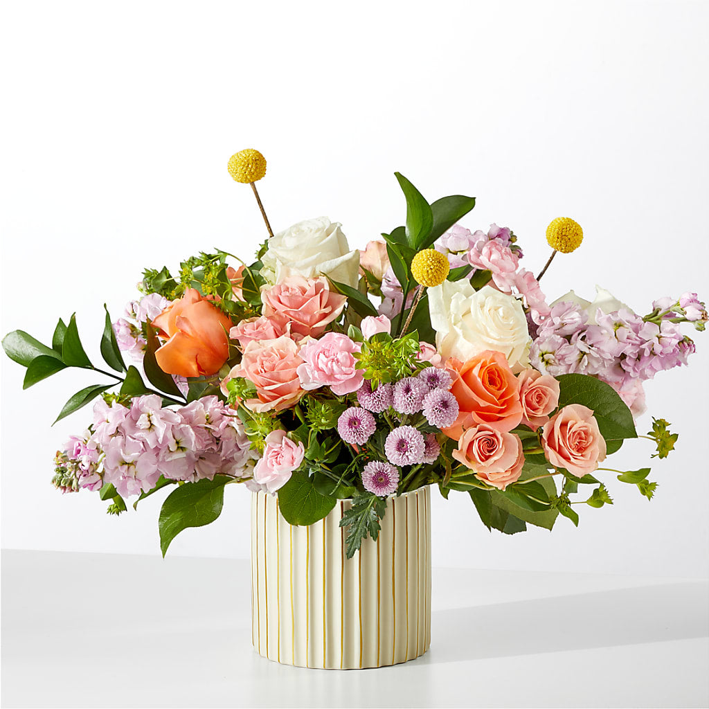 French Market Bouquet with Ivory Vase – ELIZABETH'S BLUE GARDEN LLC, Raritan NJ