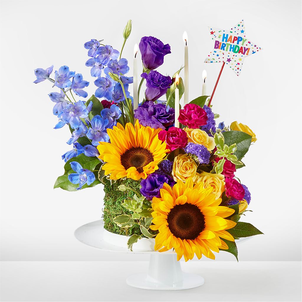 Star of the Day Floral Cake – ELIZABETH'S BLUE GARDEN LLC, Raritan NJ