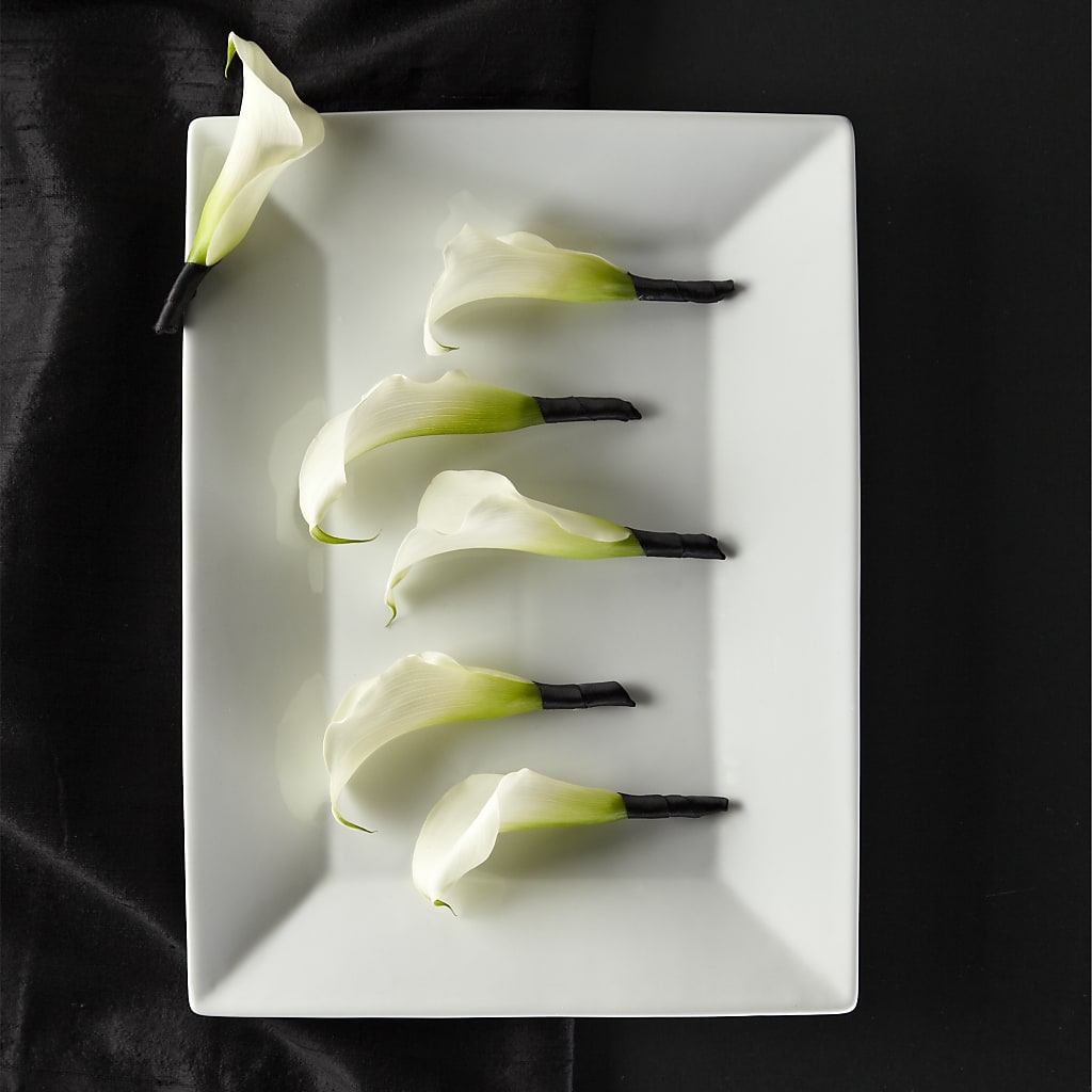 Calla Lily Promise Boutonniere – ELIZABETH'S BLUE GARDEN LLC, Raritan NJ