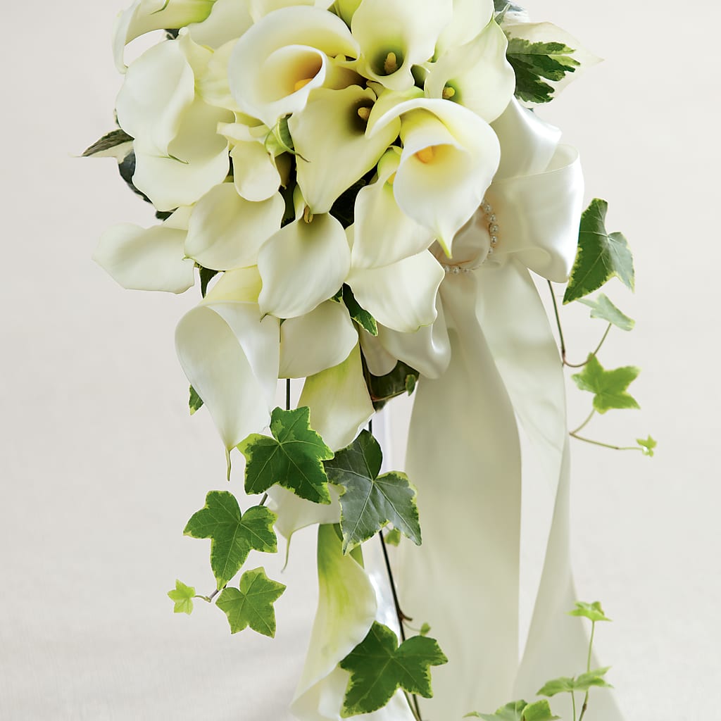 White Chapel Bouquet – ELIZABETH'S BLUE GARDEN LLC, Raritan NJ