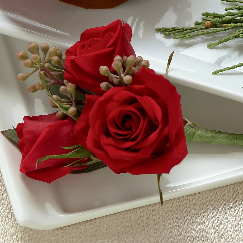 Red Spray Rose Boutonniere – ELIZABETH'S BLUE GARDEN LLC, Raritan NJ