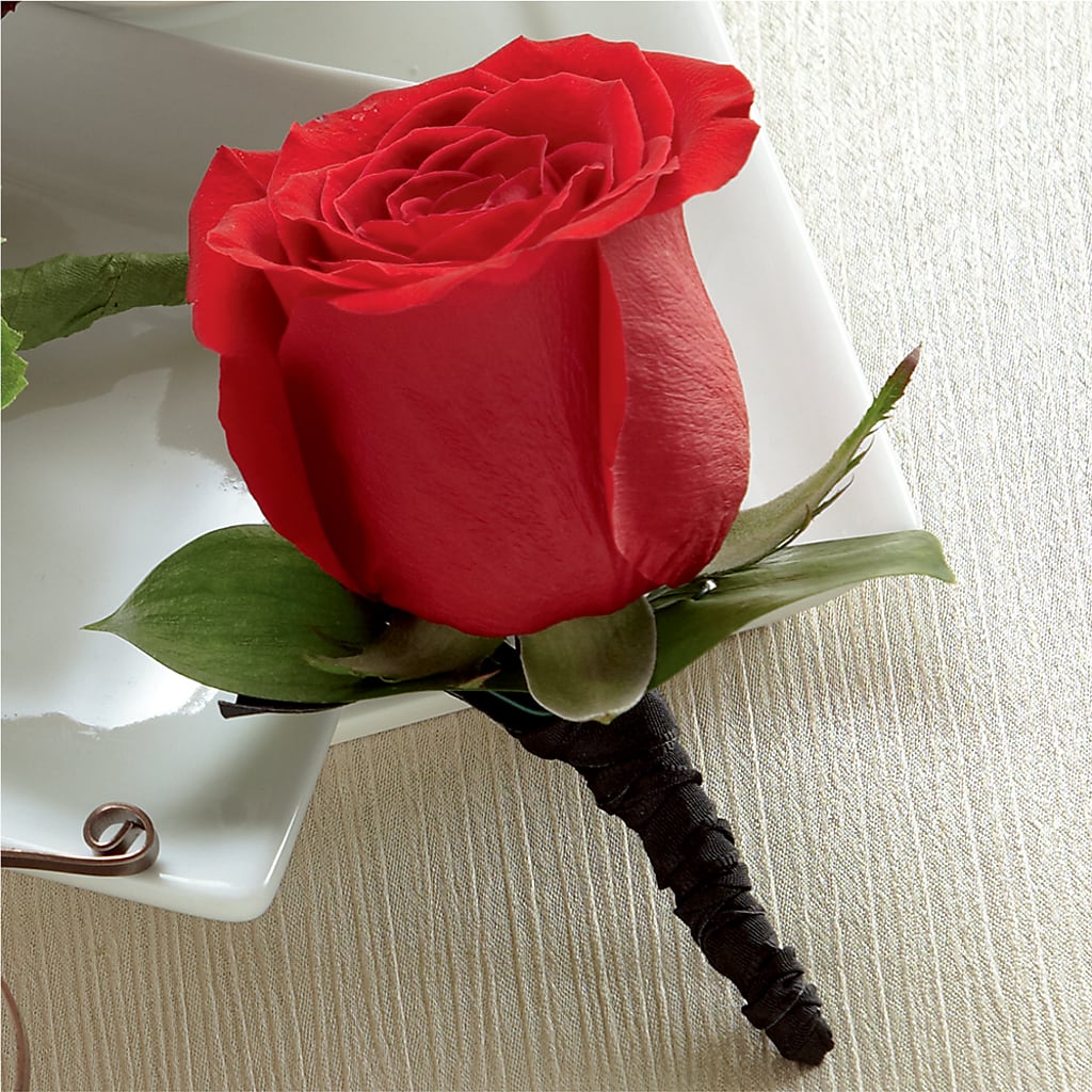 Red Rose Boutonniere – ELIZABETH'S BLUE GARDEN LLC, Raritan NJ