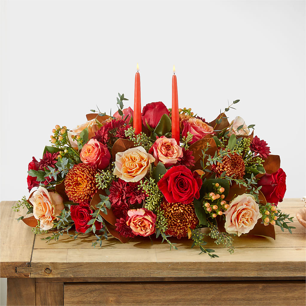 Gather Near Centerpiece – ELIZABETH'S BLUE GARDEN LLC, Raritan NJ